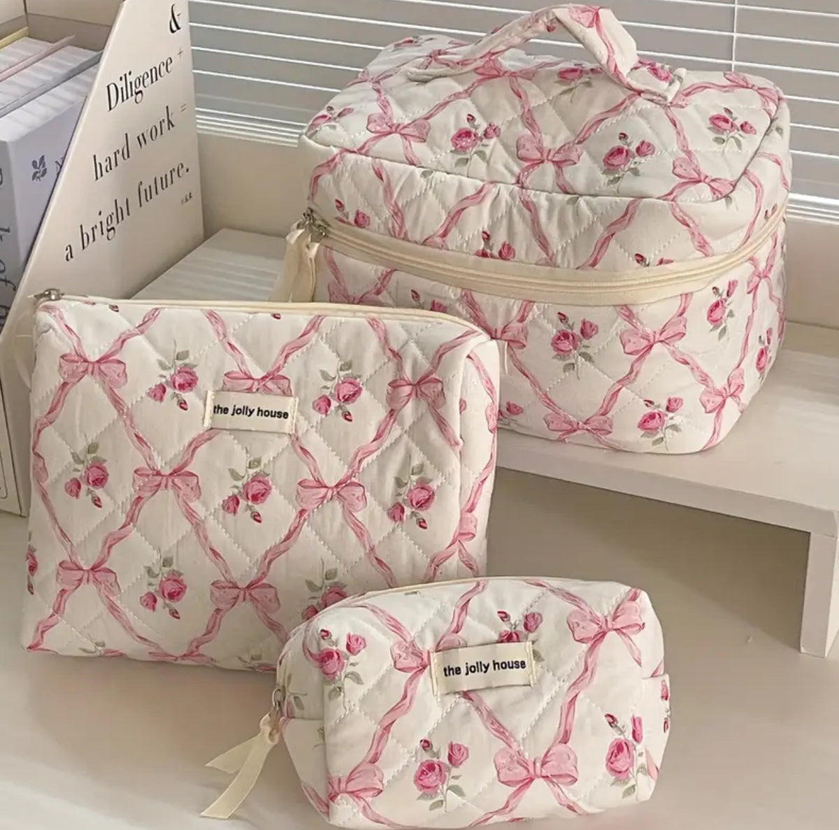 3 pcs Chic Bow & Floral Quilted Makeup Bag