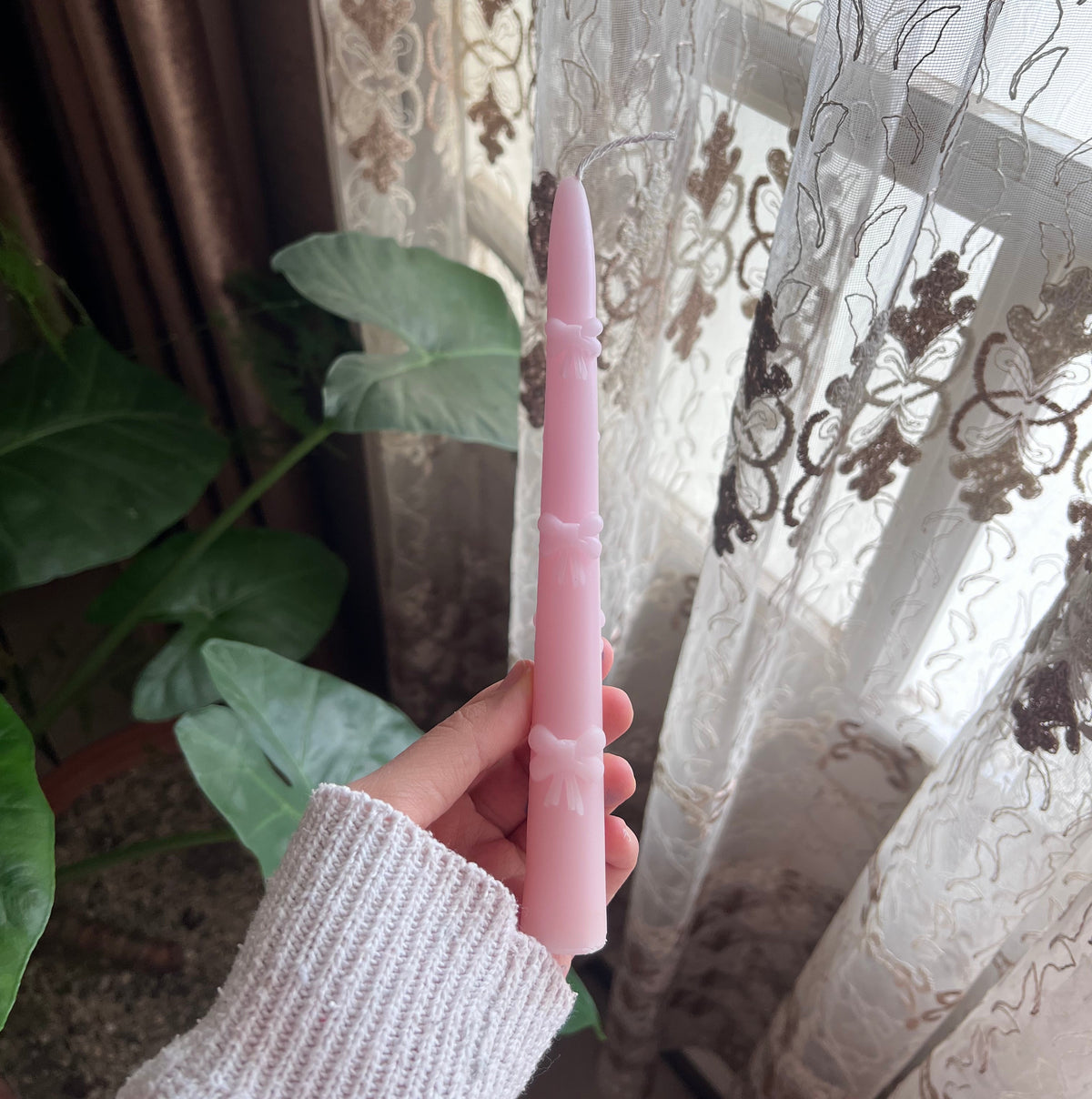 Candle bow