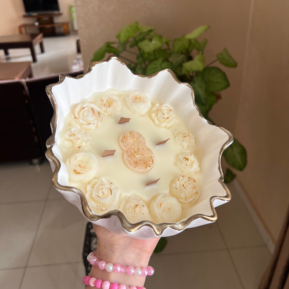 شمعة عيد المرأة