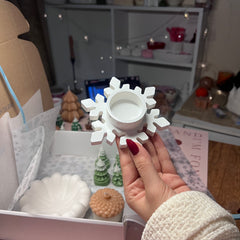 Snowflake candle holder